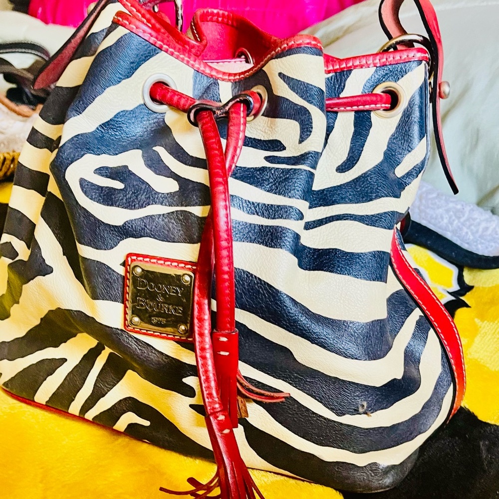 Beautiful tiger, print Dooney and Bourke leather handbag